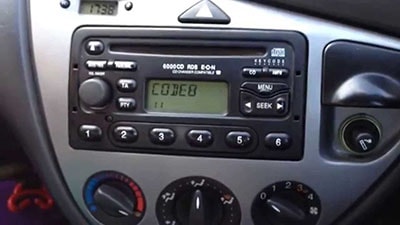 enter seat cordoba radio code